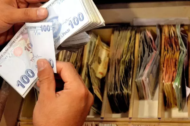 Serbest piyasada döviz fiyatları Serbest piyasada döviz fiyatları