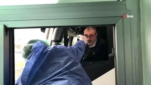 Ticaret Bakanı Pekcan, 'Temassız Dış Ticaret' çalışmalarını değerlendirdi Ticaret Bakanı Pekcan, 'Temassız Dış Ticaret' çalışmalarını değerlendirdi