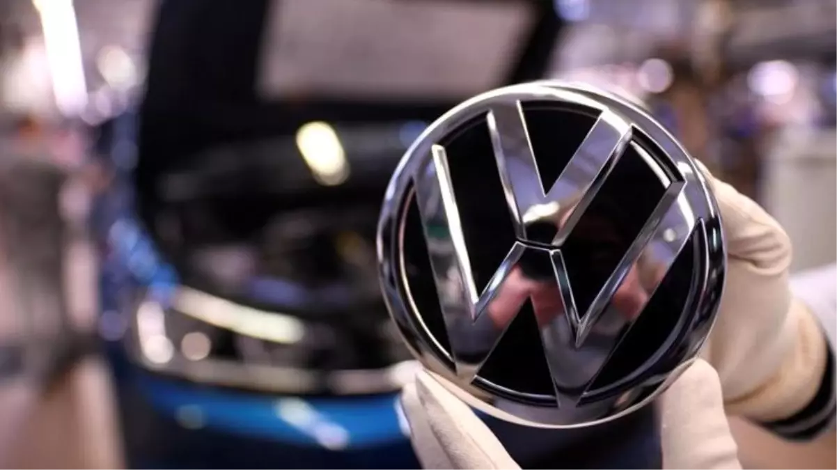 Volkswagen, Alman fabrikalarında üretimin askıda kalma sürecini 9 Nisan’a uzattı