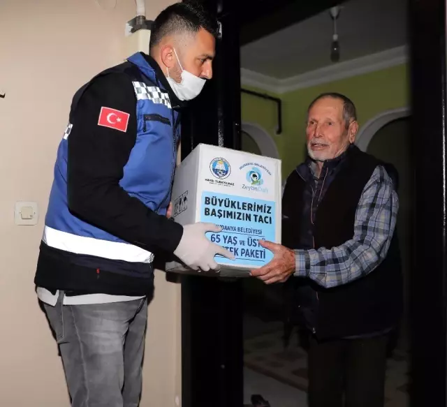 Zeytin Dalı Ekibi'nden gıda ve temizlik paketi Zeytin Dalı Ekibi'nden gıda ve temizlik paketi