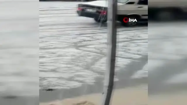 Adana'da dolu yağışı hayatı olumsuz etkiledi