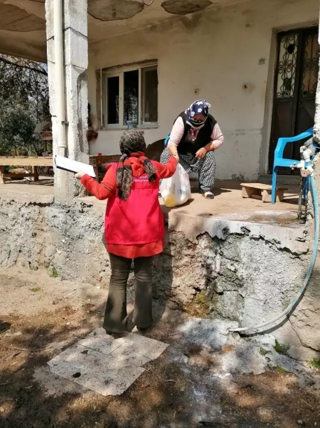 Adana'da ihtiyacı olan 5 bin 50 haneye ulaşıldı, ihtiyaçları karşılandı