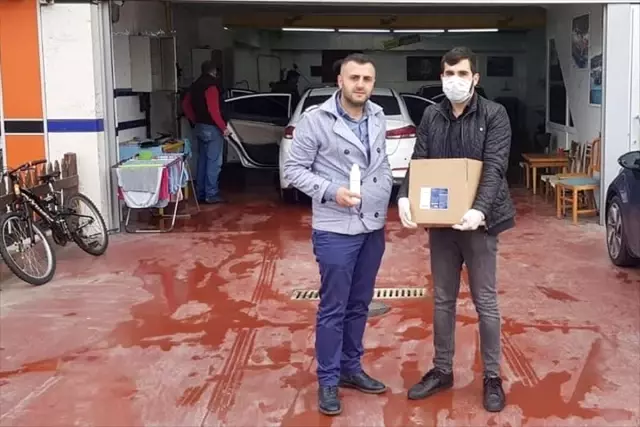 Avrupa Satranç Şampiyonu Çelik ücretsiz dezenfektan dağıttı Avrupa Satranç Şampiyonu Çelik ücretsiz dezenfektan dağıttı