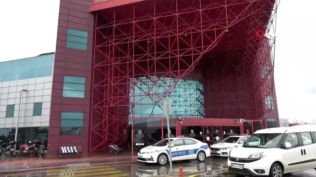 Balıkesir'de şehre giriş çıkışlar kontrol altında Balıkesir'de şehre giriş çıkışlar kontrol altında