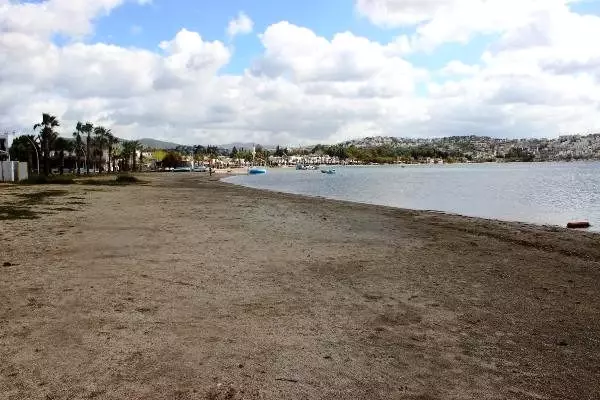 Bodrum'un dünyaca ünlü sahilleri boş kaldı