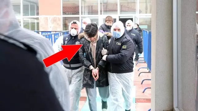 Bolu'da, Türkiye Cumhuriyeti'ne küfür eden karantinadaki 3 öğrenci gözaltına alındı Bolu'da, Türkiye Cumhuriyeti'ne küfür eden karantinadaki 3 öğrenci gözaltına alındı