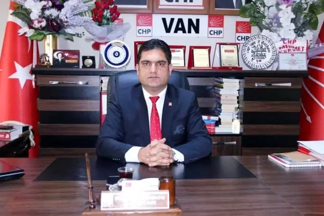CHP Van İl Başkanı Kurukçu'dan halk ekmek için destek
