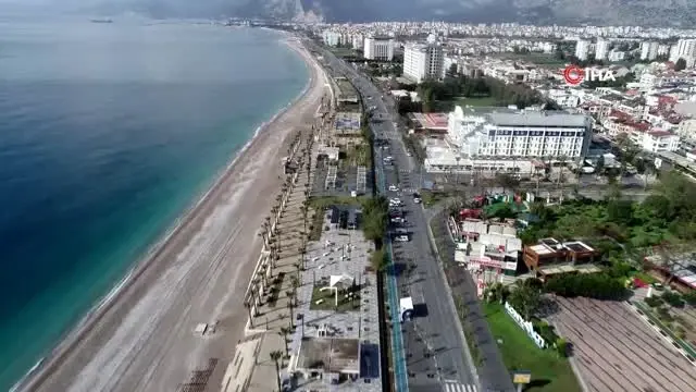 Dünyaca ünlü sahil yasak sonrası sessizliğe büründü Dünyaca ünlü sahil yasak sonrası sessizliğe büründü