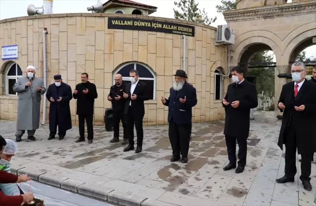 Erzincan'da koronavirüsün son bulması için kurban kesildi