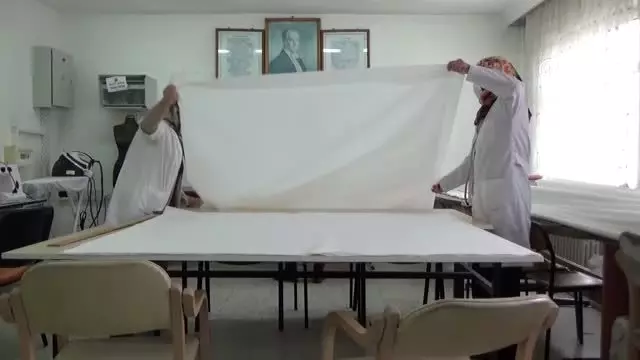 Halk Eğitim Merkezi çalışanlarından maske üretimi Halk Eğitim Merkezi çalışanlarından maske üretimi