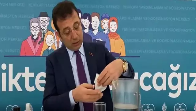 İBB Başkanı Ekrem İmamoğlu, tıbbi atıkların nasıl dezenfekte edileceğini uygulamalı olarak gösterdi İBB Başkanı Ekrem İmamoğlu, tıbbi atıkların nasıl dezenfekte edileceğini uygulamalı olarak gösterdi