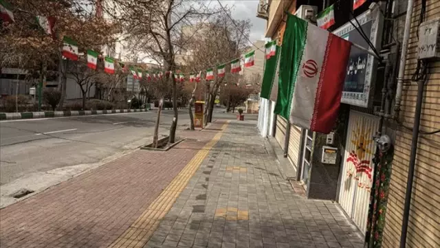 İran’da Kovid-19 kaynaklı can kaybı 2 bin 517’ye yükseldi