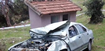 Manisa'da otomobil şarampole devrildi: 1 ölü, 2 ağır yaralı
