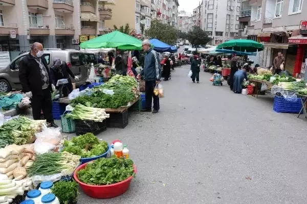 Samsun'da mesire, park ve sahiller boş kaldı, pazar yeri kısmen hareketli Samsun'da mesire, park ve sahiller boş kaldı, pazar yeri kısmen hareketli