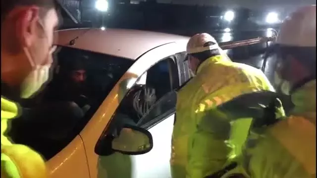 Şehir giriş çıkışlarında denetimler sıklaştırıldı Şehir giriş çıkışlarında denetimler sıklaştırıldı