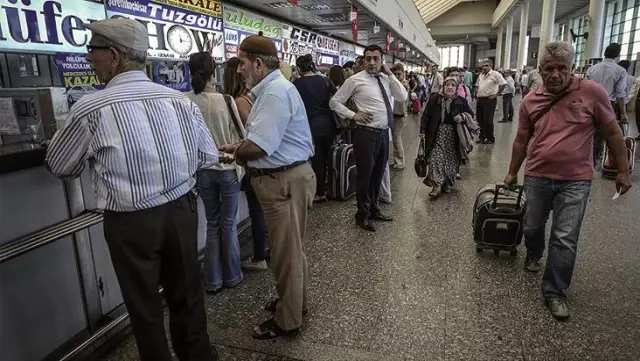 Şehirler arası yolculuk kısıtlamasının detayları belli oldu! Valilik, 4 konuda mazerete sahip kimseleri engellemeyecek Şehirler arası yolculuk kısıtlamasının detayları belli oldu! Valilik, 4 konuda mazerete sahip kimseleri engellemeyecek