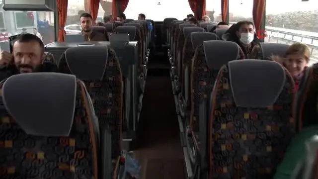 Şehirlerarası yolculuklara ilişkin sıkı kontroller başladı, şoför ve yolcuların tek tek ateşleri... Şehirlerarası yolculuklara ilişkin sıkı kontroller başladı, şoför ve yolcuların tek tek ateşleri...