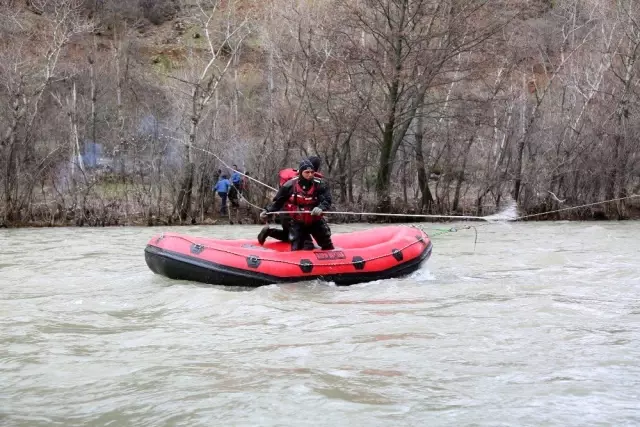 Tunceli'de kayıp Uzman Çavuş Güneş ve Gülistan Doku'yu arama çalışmaları sürüyor
