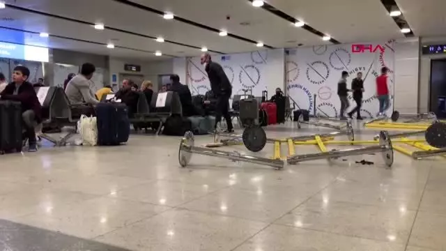 UÇUŞLAR İPTAL EDİLİNCE GERGİNLİK ÇIKTI