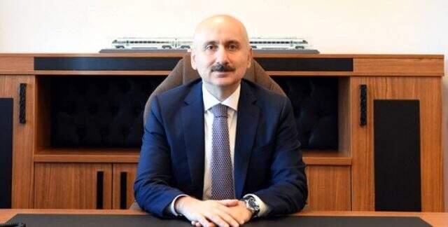 Ulaştırma ve Altyapı Bakanı Cahit Turhan'ın görevden alınmasına CHP'den ilk yorum Ulaştırma ve Altyapı Bakanı Cahit Turhan'ın görevden alınmasına CHP'den ilk yorum