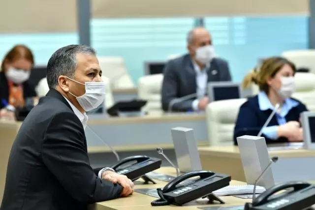 Vali Yerlikaya, Pandemi Kurulu Toplantı'sından fotoğraf paylaştı Vali Yerlikaya, Pandemi Kurulu Toplantı'sından fotoğraf paylaştı