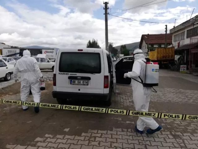 Yaşlı adam yolda ölü bulundu Yaşlı adam yolda ölü bulundu