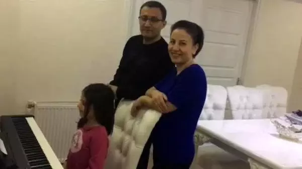 Alaşehirlilerden 'Evde sanat var, evde kal' klibi Alaşehirlilerden 'Evde sanat var, evde kal' klibi
