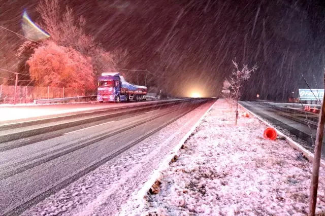 Bolu'da kar yağışı başladı