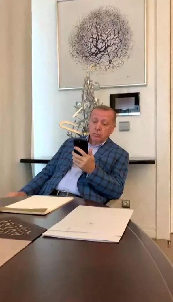 Cumhurbaşkanı Erdoğan Granada'da okunan ezanı dinledi Cumhurbaşkanı Erdoğan Granada'da okunan ezanı dinledi