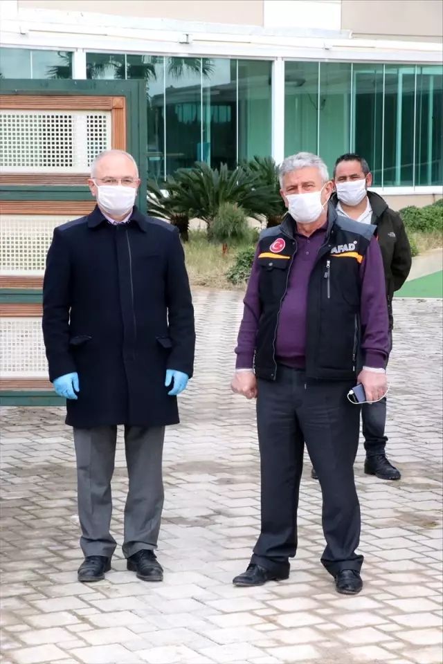 Etiyopya'dan getirilen 131 kişi, İzmir'deki yurtta karantinaya alındı Etiyopya'dan getirilen 131 kişi, İzmir'deki yurtta karantinaya alındı