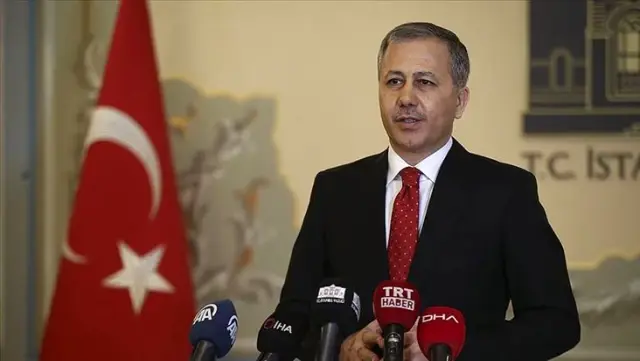 İstanbul Valisi Yerlikaya, kararlara uyan İstanbullulara teşekkür etti İstanbul Valisi Yerlikaya, kararlara uyan İstanbullulara teşekkür etti