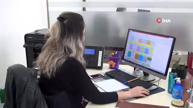 Onlar yaşlıların eli ve gözü oldu Onlar yaşlıların eli ve gözü oldu