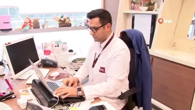 Prof. Dr. Hüseyin Cengiz: 'Anne karnında bebeğe virüs geçmiyor' Prof. Dr. Hüseyin Cengiz: 'Anne karnında bebeğe virüs geçmiyor'