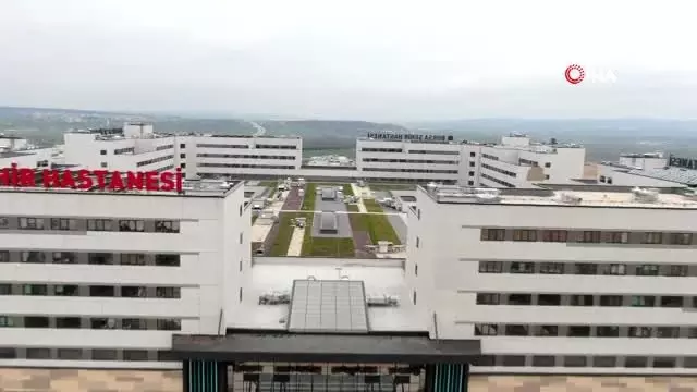 Şehir Hastaneleri olmasaydı virüsün yayılma oranı iki katına çıkardı Şehir Hastaneleri olmasaydı virüsün yayılma oranı iki katına çıkardı