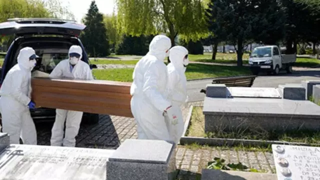 Son Dakika: İspanya’da koronavirüs sebebiyle bir günde 838 kişi hayatını kaybetti