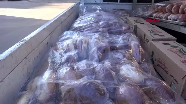 ANTALYA Milletvekili Çokal'dan sağlık çalışanlarına kahvaltı ANTALYA Milletvekili Çokal'dan sağlık çalışanlarına kahvaltı