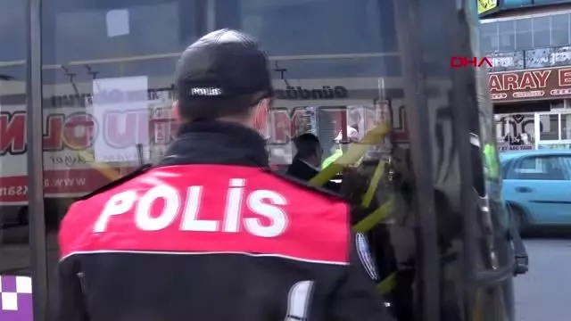 AVCILAR'DA TEK-ÇİFT PLAKA UYGULAMASINI İHLAL EDEN TAKSİ ŞOFÖRÜNE CEZA KESİLDİ AVCILAR'DA TEK-ÇİFT PLAKA UYGULAMASINI İHLAL EDEN TAKSİ ŞOFÖRÜNE CEZA KESİLDİ