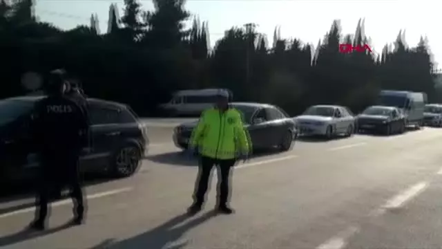 BALIKESİR Yazlıklara akın edenler nedeniyle Bandırma- Erdek arası ulaşım durduruldu BALIKESİR Yazlıklara akın edenler nedeniyle Bandırma- Erdek arası ulaşım durduruldu