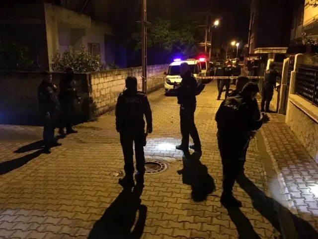 Ceyhan'da silahlı saldırı: 1 yaralı Ceyhan'da silahlı saldırı: 1 yaralı