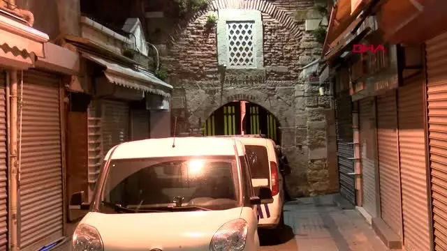 FATİH’TE TARİHİ KAPALI ÇARŞIDA KUYUMCU SOYGUNU