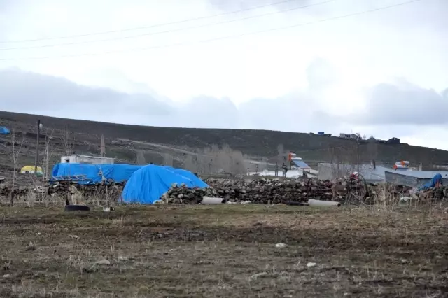 Kars'ta 3 köy ve 1 belde karantinaya alındı Kars'ta 3 köy ve 1 belde karantinaya alındı