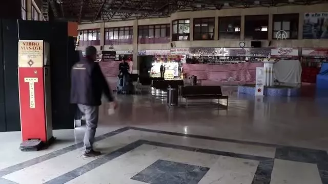 Kastamonu Otogarı'nda koronavirüs mesaisi Kastamonu Otogarı'nda koronavirüs mesaisi