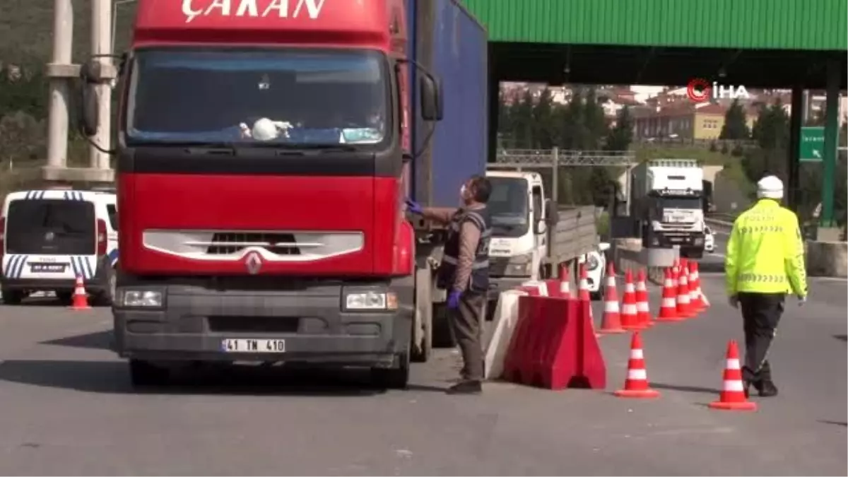 Kocaeli'ye girişlerde korona virüs denetimleri sürdürülüyor