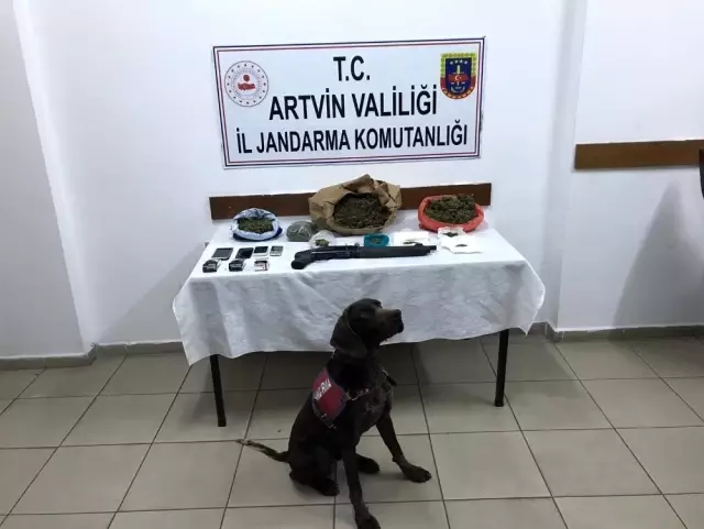 Koronavirüs kararlarına uymayanlara jandarmadan idari para cezası Koronavirüs kararlarına uymayanlara jandarmadan idari para cezası