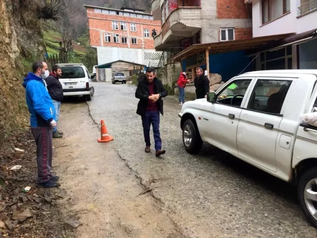 Köylülerin gönüllü dezenfekte timi Köylülerin gönüllü dezenfekte timi