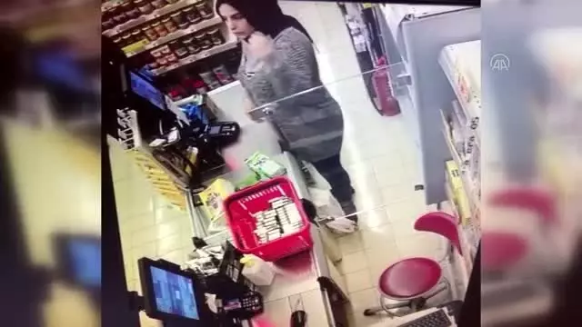 Küçükçekmece'de tıbbi maskeyle market soygunu Küçükçekmece'de tıbbi maskeyle market soygunu