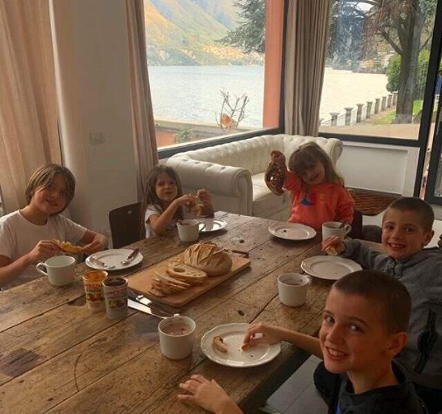 Maxi Lopez, çocuklarının hayatını tehlikeye attığı için eski eşi Wanda Nara'ya ateş püskürdü