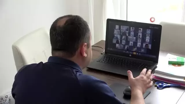 Ne virüs, ne de mesafe öğrencileri ile arasına giremedi