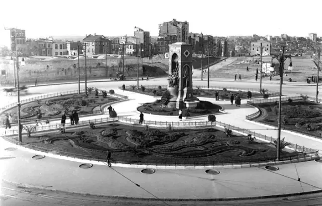 Pera Müzesi ve İstanbul Araştırmaları Enstitüsü sergileri dijital ortamda Pera Müzesi ve İstanbul Araştırmaları Enstitüsü sergileri dijital ortamda