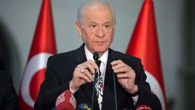 Son Dakika: MHP Genel Başkanı Bahçeli: Milli Dayanışma Kampanyası'na 5 maaşımla katılıyorum Son Dakika: MHP Genel Başkanı Bahçeli: Milli Dayanışma Kampanyası'na 5 maaşımla katılıyorum